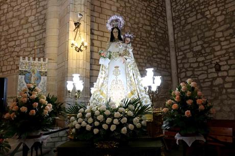 Emocionante celebración religiosa del Día de la Virgen de los Remedios en Pareja