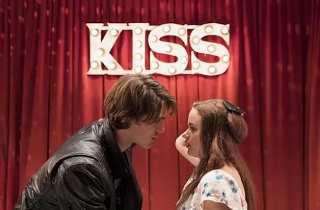 El stand ya esta aquí. Reseña doble Kissing Booth