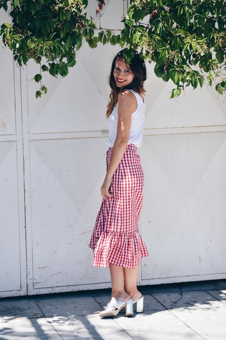 Falda Roja Lunares Zara