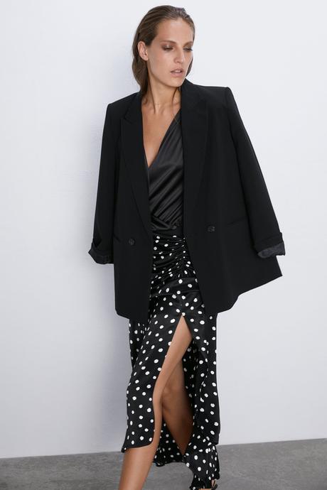 Falda Roja Lunares Zara