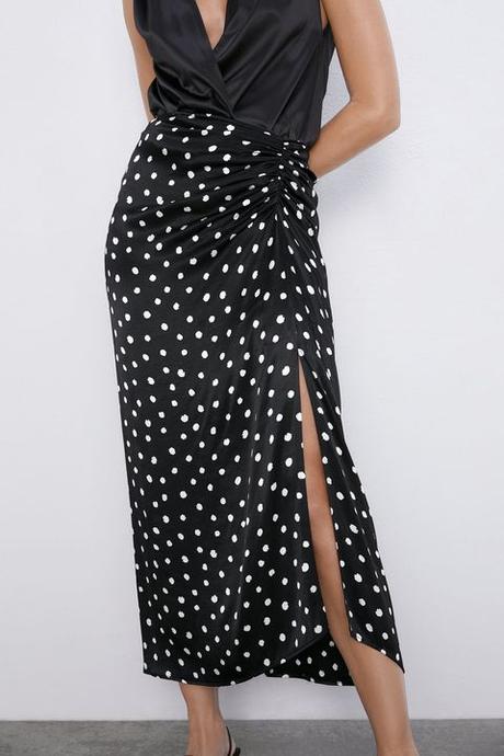 Falda Roja Lunares Zara