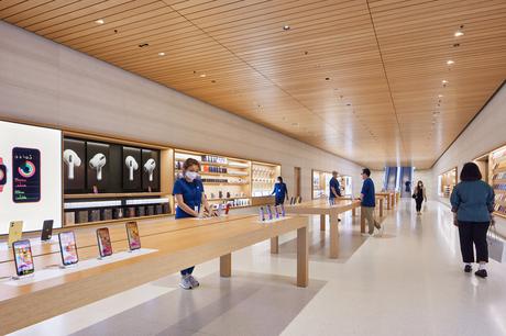 La tienda Apple recién inaugurada, que flota en Marina Bay, Singapur La tienda Apple recién inaugurada, que flota en Marina Bay, Singapur