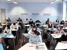 Italia: días reinicio clases, 13.000 contagios entre docentes