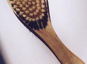 Cepillado seco, exfoliación bienestar.