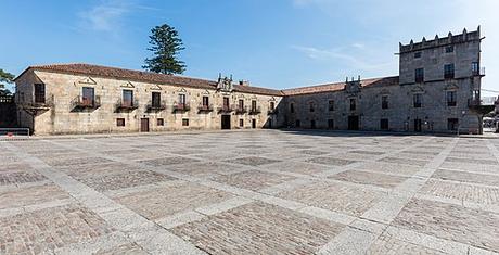 2020, Un verano en la pandemia. -De mar a océano con la mascarilla en el rostro. – 6.2 Cambados, el vino albariño y el buen marisco de la ría