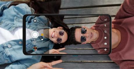 Haz selfies en tu Motorola con un sencillo gesto Haz selfies en tu Motorola con un sencillo gesto