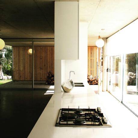 Casa OM, Punta del Este / Arq. Daniela Sacchi + Gastón Sarando 0E59FF90-DAFC-4BB7-8FDB-070A2712B798