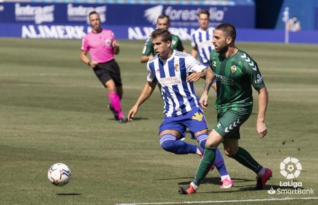 El Castellón consigue llevarse los tres puntos de El Toralín en los últimos segundos del partido – SD Ponferradina 1 – CD Castellón 2