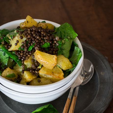 ENSALADA DE PATATAS ASADAS, PESTO Y ESPINACAS