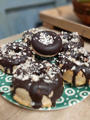 DONUTS DE HARINA DE COCO DONUTS DE HARINA DE COCO