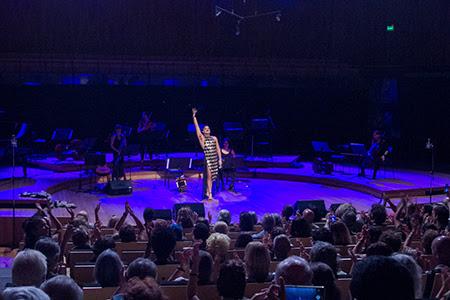 Fifí… el glamour del tango disidente.
