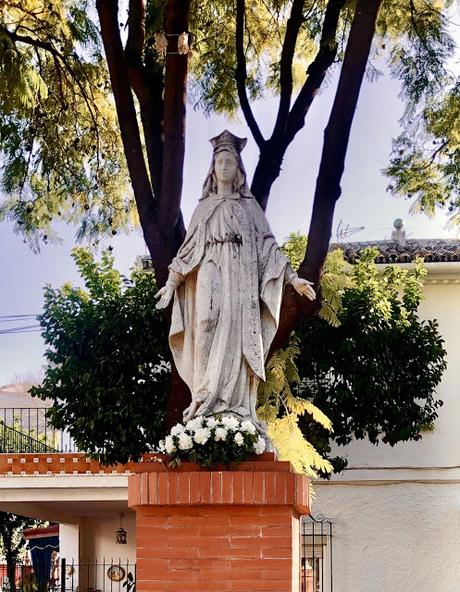 La Virgen de la Milagrosa, en Triana.