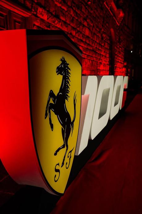 Ferrari celebró su milésima carrera de Fórmula 1 con un épico espectáculo en la Toscana Ferrari celebró su milésima carrera de Fórmula 1 con un épico espectáculo en la Toscana