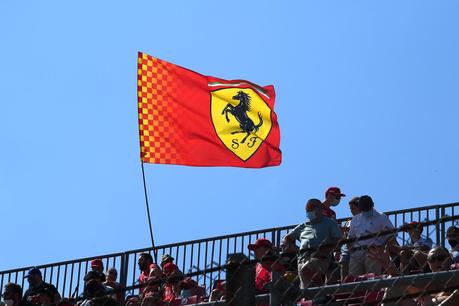 Ferrari celebró su milésima carrera de Fórmula 1 con un épico espectáculo en la Toscana Ferrari celebró su milésima carrera de Fórmula 1 con un épico espectáculo en la Toscana