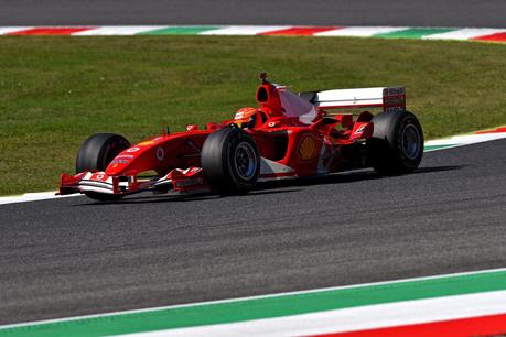 Ferrari celebró su milésima carrera de Fórmula 1 con un épico espectáculo en la Toscana Ferrari celebró su milésima carrera de Fórmula 1 con un épico espectáculo en la Toscana