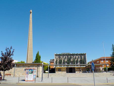 Repasando el Camino de Santiago, de Villadangos a La Virgen del Camino, León.