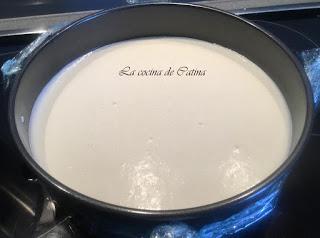 Manjar blanco con gelatina de peras