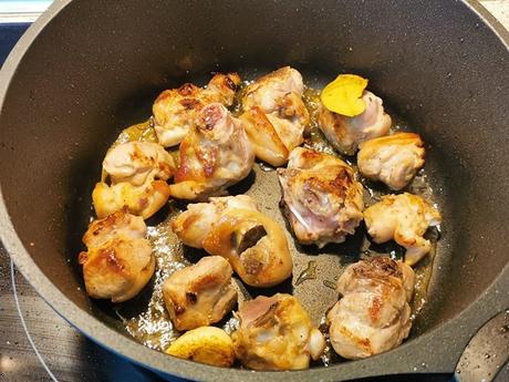 Cochinillo guisado, una receta tradicional Cochinillo guisado, una receta tradicional