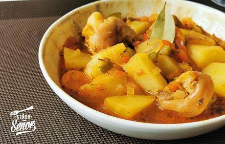Cochinillo guisado, una receta tradicional Cochinillo guisado, una receta tradicional