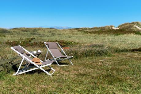 travel summerhus sommer house scandinavian coastal scandinavian beach style modern farmhouse hygge estilo costero nórdico danish coastal danish beach house cottage style cottage design cosy living coastal style coastal living casa rural escandinava casa rural danesa casa de verano casa de la playa cabin near the sea bungalow denmark  