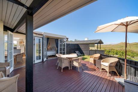 travel summerhus sommer house scandinavian coastal scandinavian beach style modern farmhouse hygge estilo costero nórdico danish coastal danish beach house cottage style cottage design cosy living coastal style coastal living casa rural escandinava casa rural danesa casa de verano casa de la playa cabin near the sea bungalow denmark  