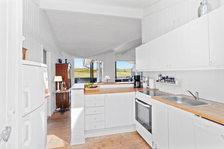 travel summerhus sommer house scandinavian coastal scandinavian beach style modern farmhouse hygge estilo costero nórdico danish coastal danish beach house cottage style cottage design cosy living coastal style coastal living casa rural escandinava casa rural danesa casa de verano casa de la playa cabin near the sea bungalow denmark  