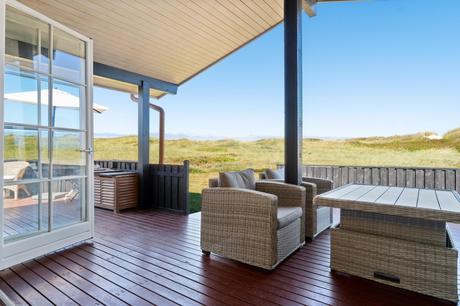 travel summerhus sommer house scandinavian coastal scandinavian beach style modern farmhouse hygge estilo costero nórdico danish coastal danish beach house cottage style cottage design cosy living coastal style coastal living casa rural escandinava casa rural danesa casa de verano casa de la playa cabin near the sea bungalow denmark  