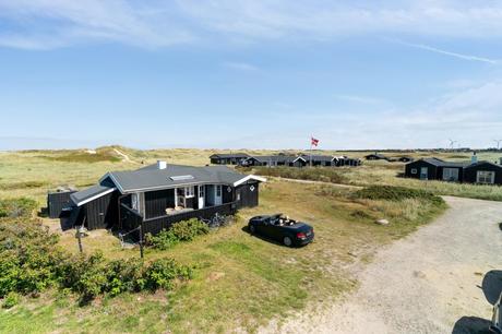 travel summerhus sommer house scandinavian coastal scandinavian beach style modern farmhouse hygge estilo costero nórdico danish coastal danish beach house cottage style cottage design cosy living coastal style coastal living casa rural escandinava casa rural danesa casa de verano casa de la playa cabin near the sea bungalow denmark  