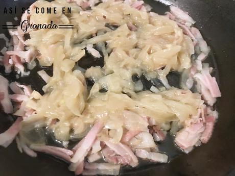 Pasta con bechamel de tomate Pasta con bechamel de tomate