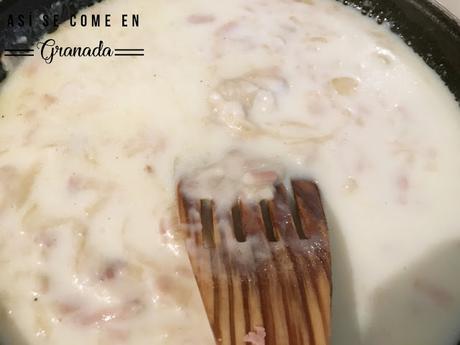 Pasta con bechamel de tomate Pasta con bechamel de tomate