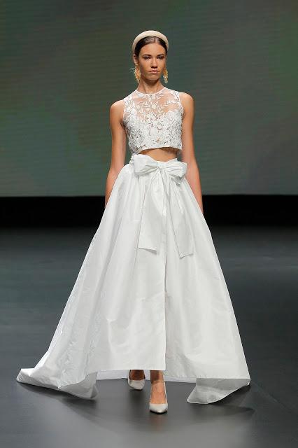 La nueva colección de vestidos de novia 2021 de Jesús Peiró mezcla sostenibilidad y elegancia para la mujer de hoy en día