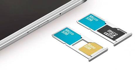 Averigua donde colocar la tarjeta SIM y MicroSD de un vistazo
