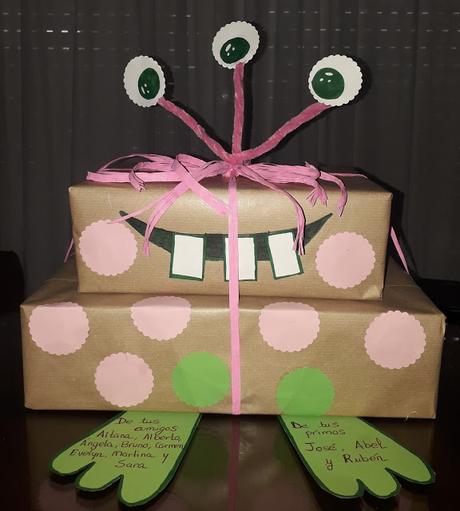 REGALO MONSTRUOSO