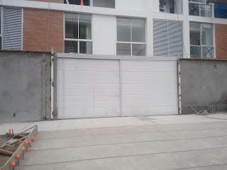 Limpieza de las puertas de garaje corredizas Prima Innova