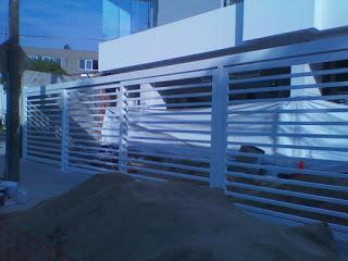 Limpieza de las puertas de garaje corredizas Prima Innova