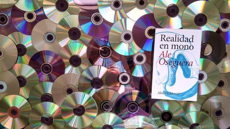 Ale Oseguera: «Con mi novela quería humanizar lo frívolo de la industria musical»