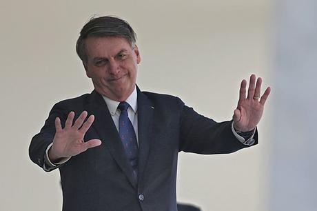 Aprobación de Bolsonaro sube a un 40% a pesar de la pandemia Aprobación de Bolsonaro sube a un 40% a pesar de la pandemia