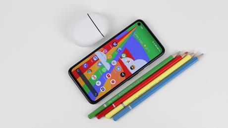 Google Pixel 4a vs OnePlus Nord. ¿Cúal es mejor móvil?