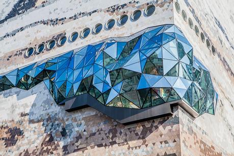 El increíble edificio en Corea que integra el vidrio berciano fabricado en Tvitec