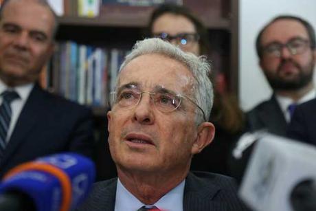 Comentarios sobre el proceso contra Álvaro Uribe Velez - Parte 1