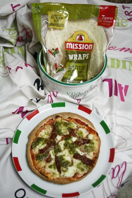 PIZZA CON TORTILLAS DE TRIGO PIZZA CON TORTILLAS DE TRIGO