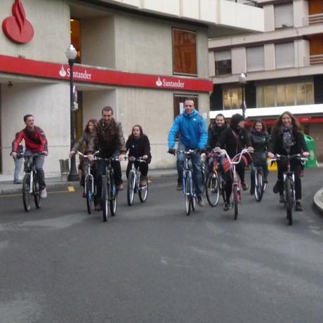Paseo en bici por la historia ciclista de Gijón