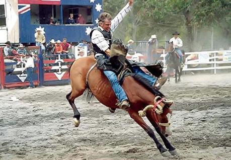 Recuperando el control rodeo.jpg