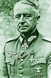 Von Manstein relata el avance hacia Leningrado de su LVI Cuerpo Panzer y el contraataque soviético de Zoltsy - 20/07/1941.