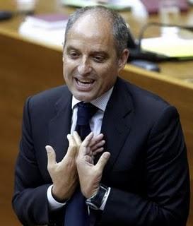 Camps nos quiere un huevo, pero se marcha