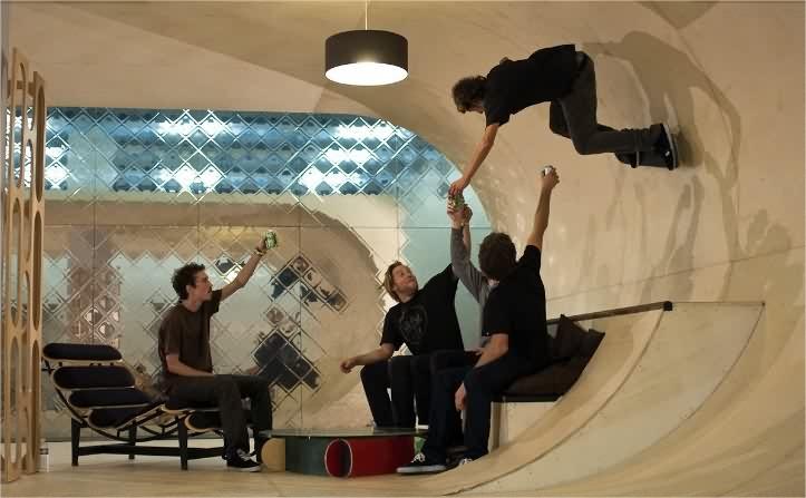 PAS Skate House: Una casa ecológica en donde puedes practicar Skateboard en cualquier superficie