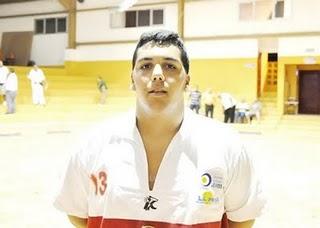 Ángel Suárez (U. Doctoral) y Acorán Domínguez (Adargoma) campeones 2011 de lucha canaria en Gran Canaria Juveniles por pesos.
