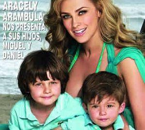 Ex de Luis Miguel presenta a sus hijos en revista