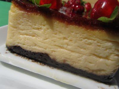 TRIPLE CHEESE-CAKE