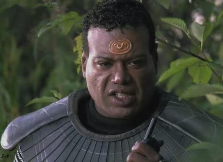 El tío de la galleta de oro en la frente estará en TDK Rises